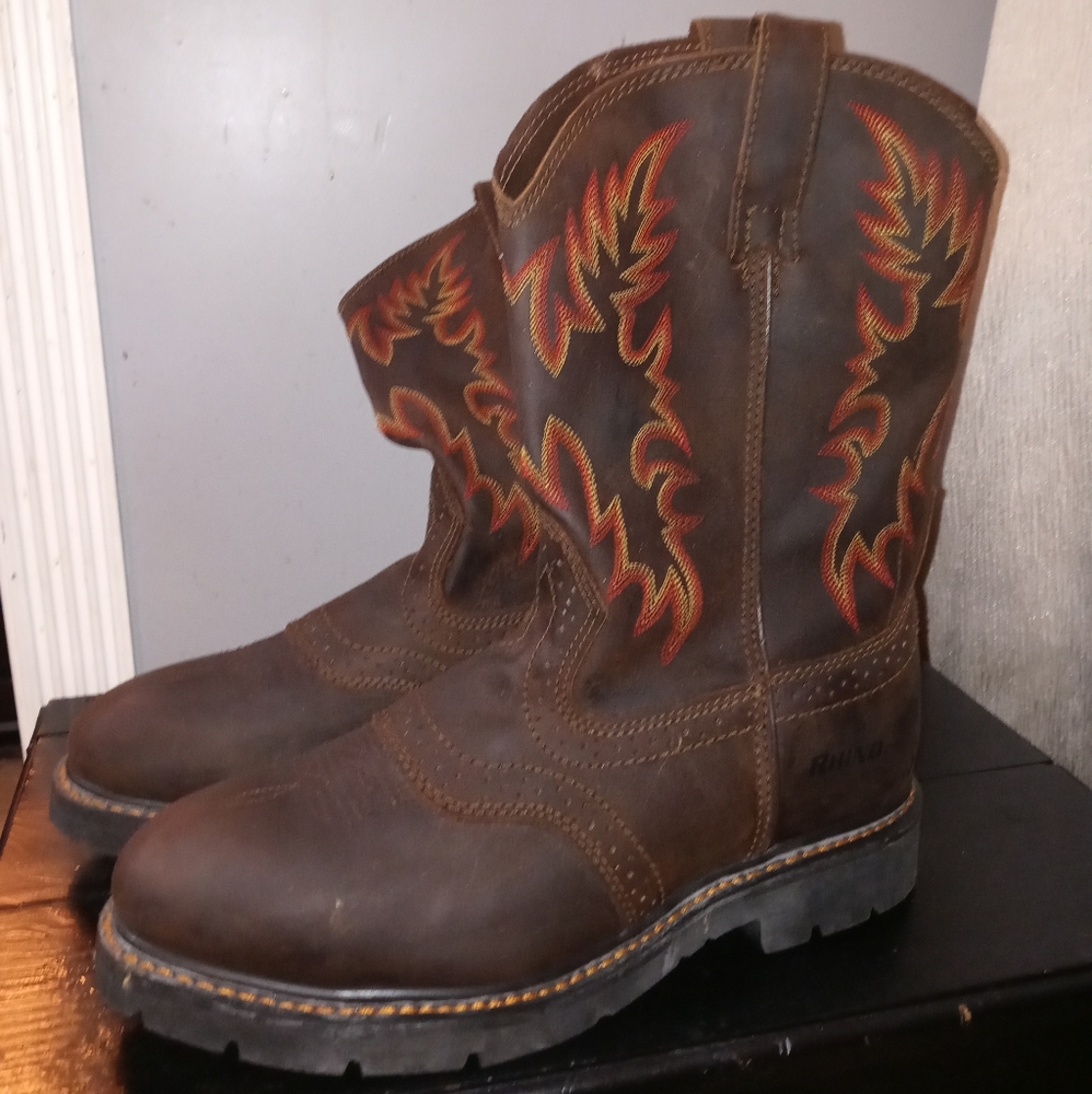 Mens boots